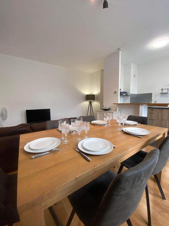 Le Carnot Appartement Avec 2 Chambres Separes Et Parking Privatif Et Securise Arras Exterior photo